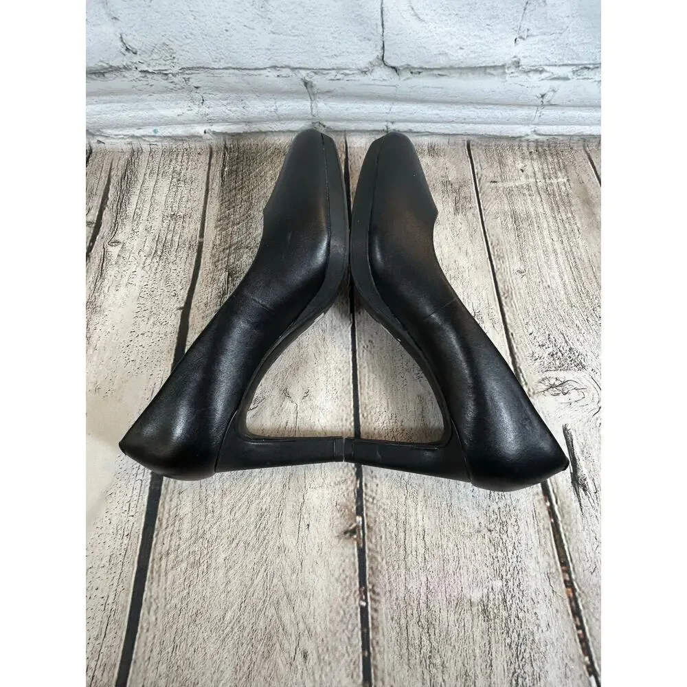 Clarks comfort pumps